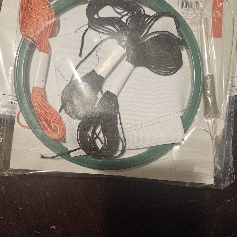 Embroidery kit - Picture 6 of 7
